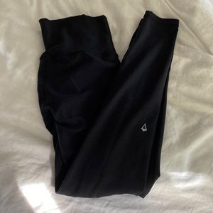 Black ivivva leggings